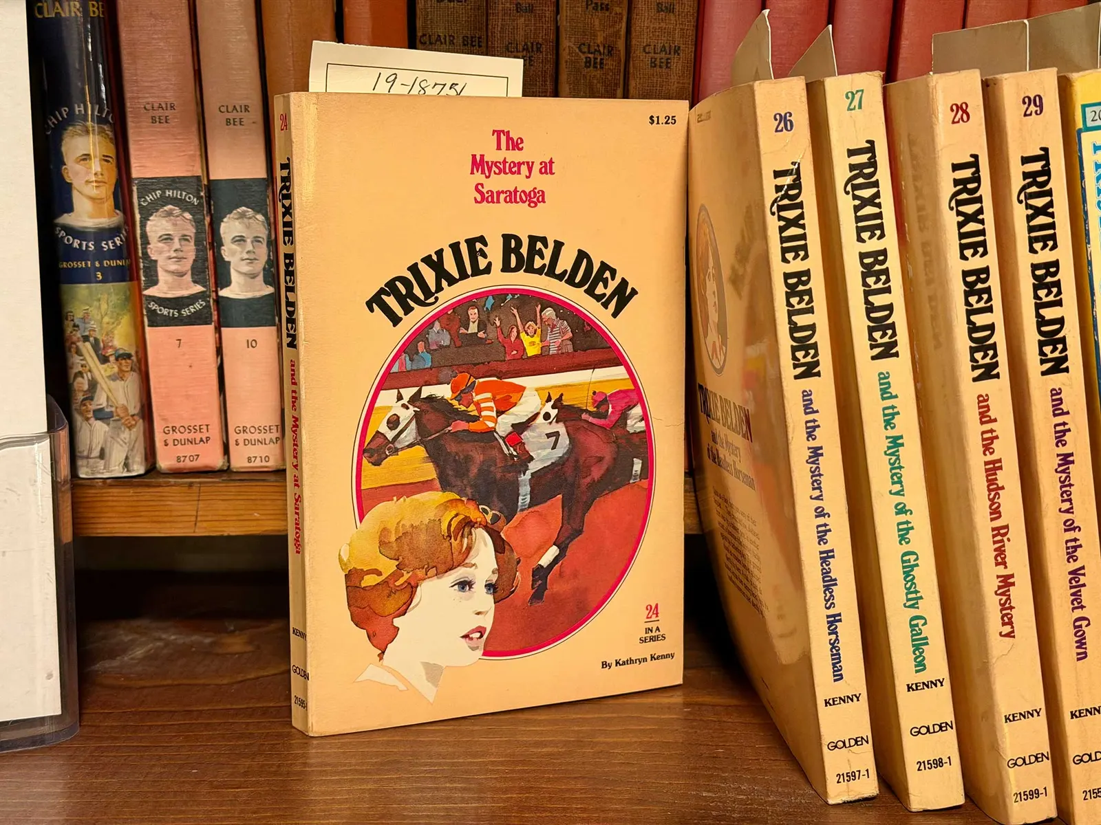Books on Bay, photo 2