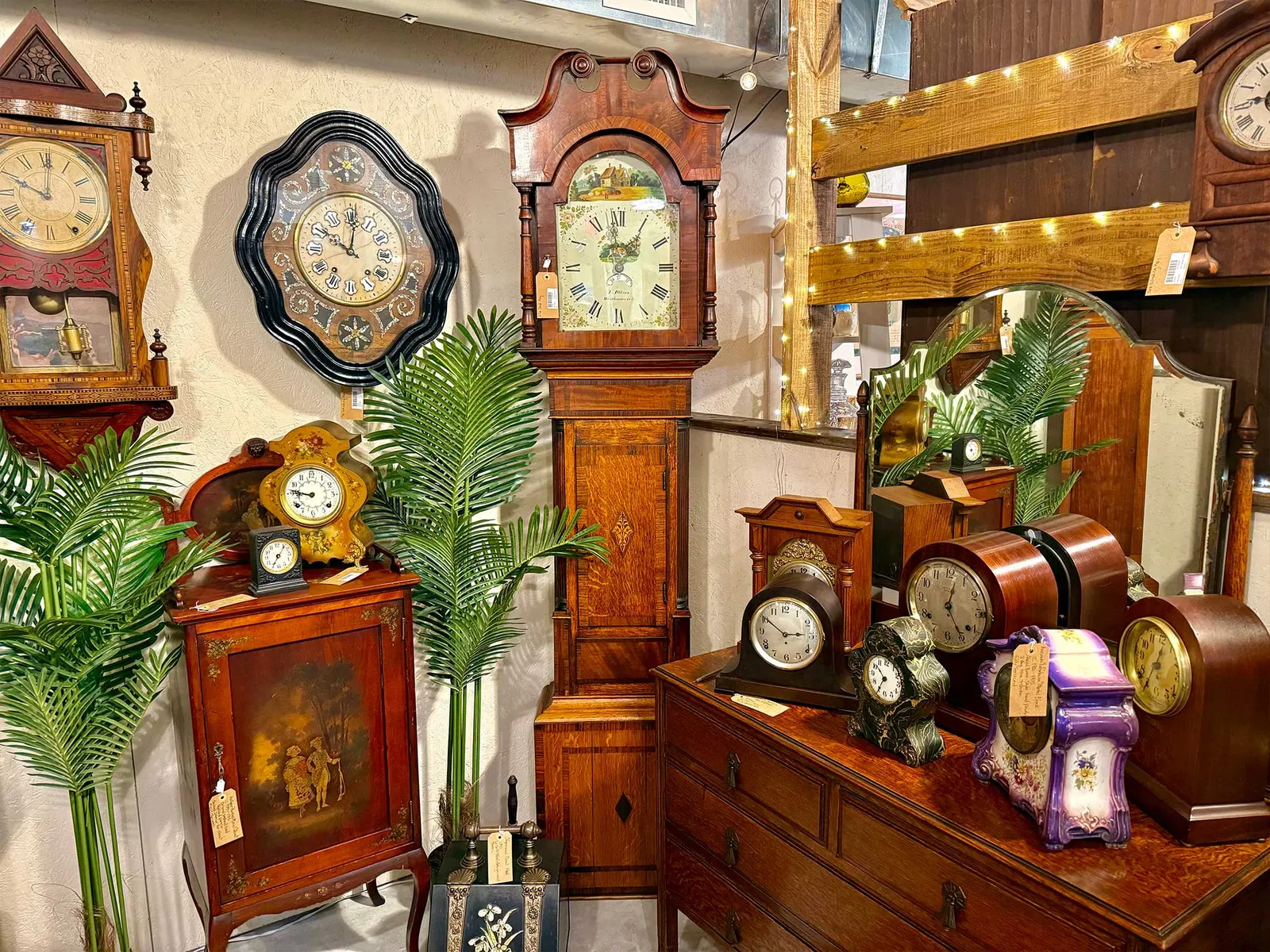 Picker Joe's Antique Mall & Vintage Market, photo 5