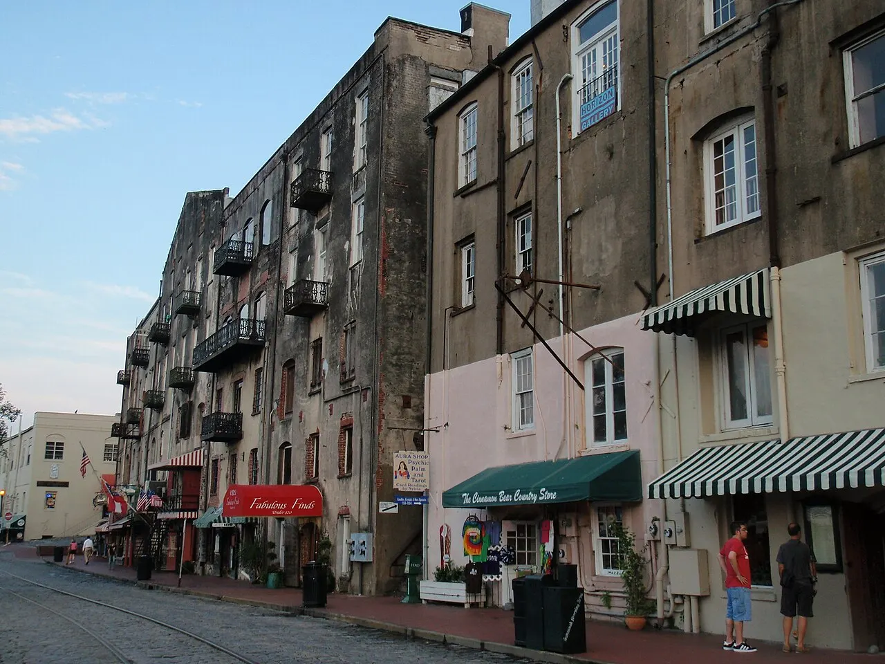 River Street, photo 4